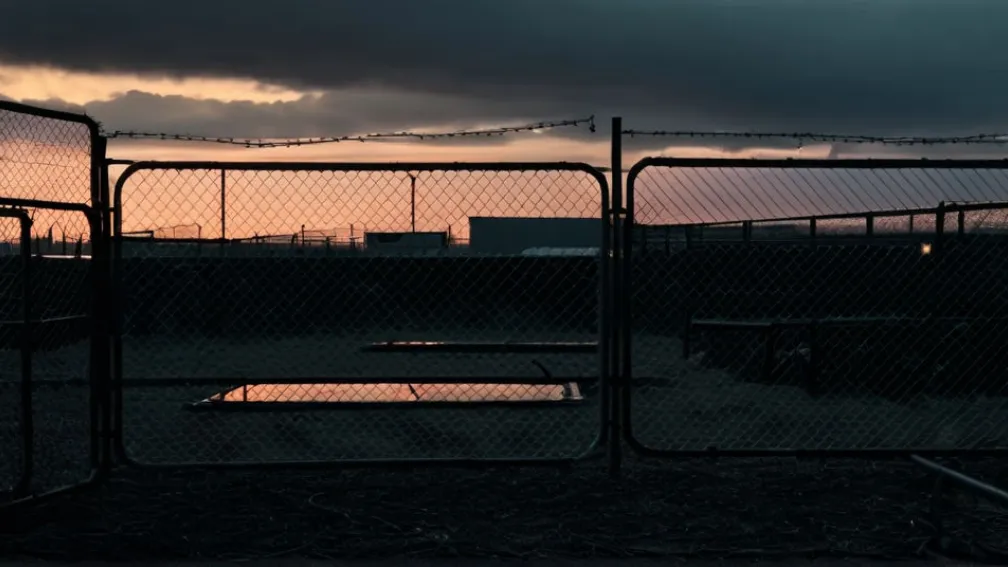 الخوف يسيطر على المهاجرين من غرب إفريقيا: ترحيل قسري بعد الطرد من الولايات المتحدة