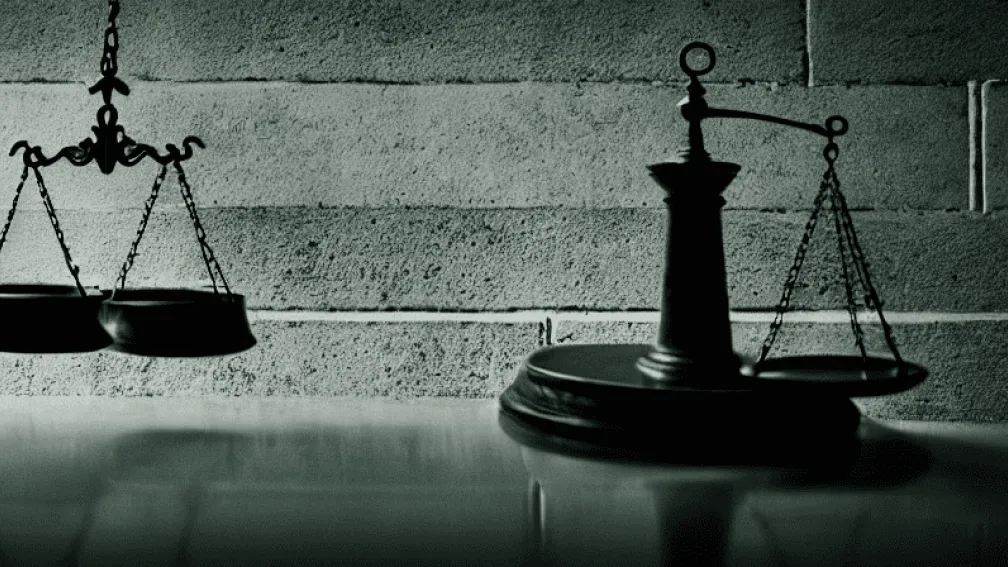 قضية لو سكوارنيك: فتح تحقيق أولي لتحديد ضحايا آخرين للجراح السابق