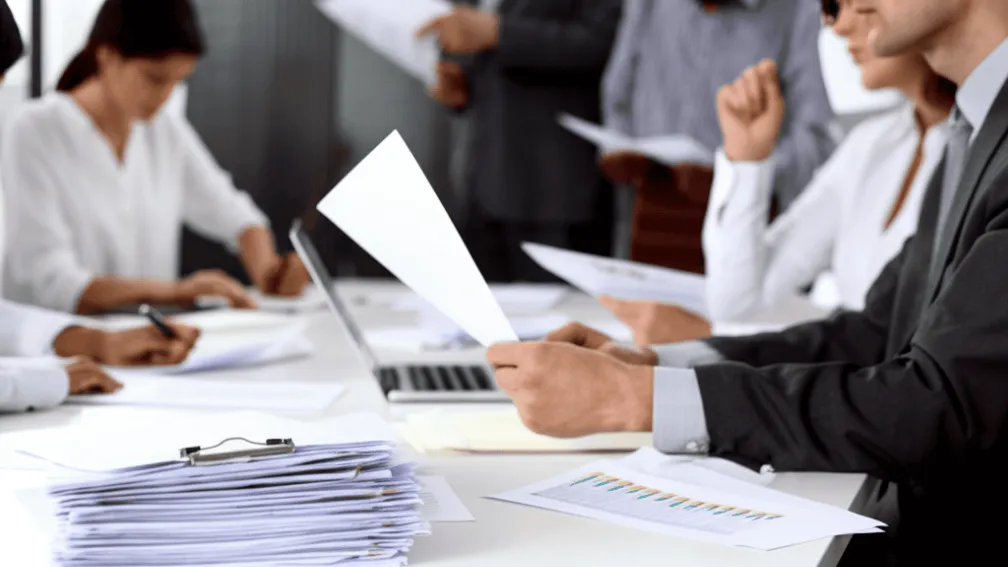 ثلث مساهمي ستيلانتيس يصوتون ضد سياسة أجور المديرين التنفيذيين