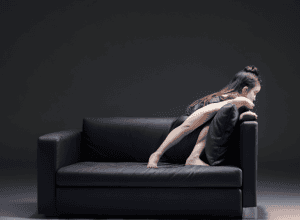 زعيم المعارضة الفرنسية بارديلا يصف ماكرون بأنه "رئيس في نهاية عهده"