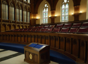 البرلمان الفرنسي يوافق بصعوبة على شق الإيرادات في ميزانية الضمان الاجتماعي