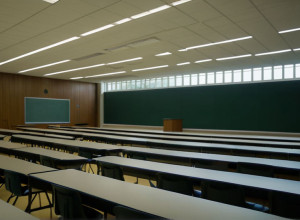 فيلم "السيد لا أحد ضد بوتين": نظرة على عسكرة المدارس الروسية