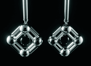 دعوات لوقف أبحاث "الحياة المعكوسة": العلماء يخلقون جزيئات مرآة