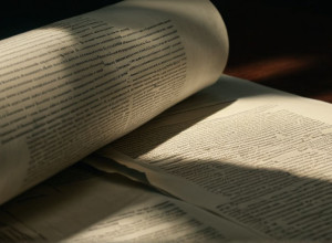 فضيحة تحكيم كبرى تهدد TotalEnergies: المحكمة تنظر في قضية احتيال بقيمة 16 مليار يورو