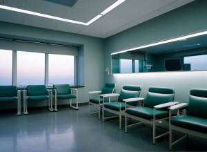 وفاة امرأة في قسم الطوارئ بباريس: مستشفيات باريس تعترف بالأخطاء