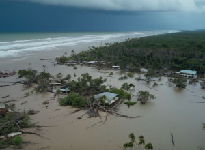 سريلانكا: ارتفاع حصيلة ضحايا إعصار ديتواه إلى 607 قتلى وتكاليف إعادة الإعمار تقدر بمليارات الدولارات