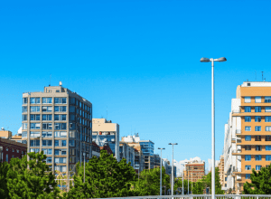 الهجرة: ترك كل شيء والانتقال إلى مدريد المشمسة