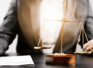 المحكمة العليا في المملكة المتحدة تحدد التعريف القانوني للمرأة