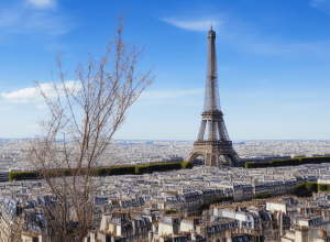 مستويات رضا قياسية لزوار برج إيفل في 2024