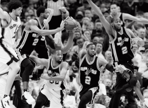 نهاية حقبة في NBA: غريغ بوبوفيتش يترك تدريب سان أنطونيو سبرز بعد 29 عامًا