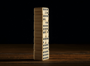 الحكومة الفرنسية تتفادى سحب الثقة بفارق ضئيل: لي كورنو يحصل على مهلة مؤقتة