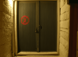 أثينا: كيف صمد "السكوات الأناركي" للمهاجرين 10 سنوات في وجه السياسات المتشددة؟