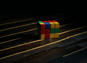 فضيحة مروعة في فرنسا: مدير روضة أطفال يمنح "تقييماً ممتازاً" لمتدرب متهم بالاعتداء على الأطفال