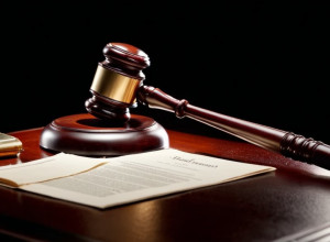 فضيحة الدمى الإباحية للأطفال: أول اعتقال وتوجيه اتهامات في فرنسا