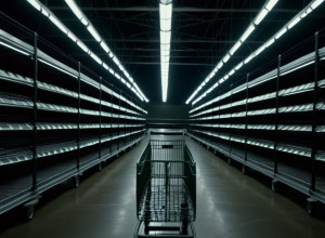 المحكمة العليا الأمريكية تمدد تجميد المساعدات الغذائية لـ 42 مليون مواطن