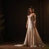 رد فعل بيلا حديد العفوي على رؤية روبرت دي نيرو في مهرجان كان ينتشر كالنار في الهشيم