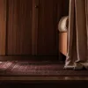 بوب ديلان يكشف عن رسوماته في كتاب جديد ويطلق نسخة صوتية لمذكراته بصوت شون بن